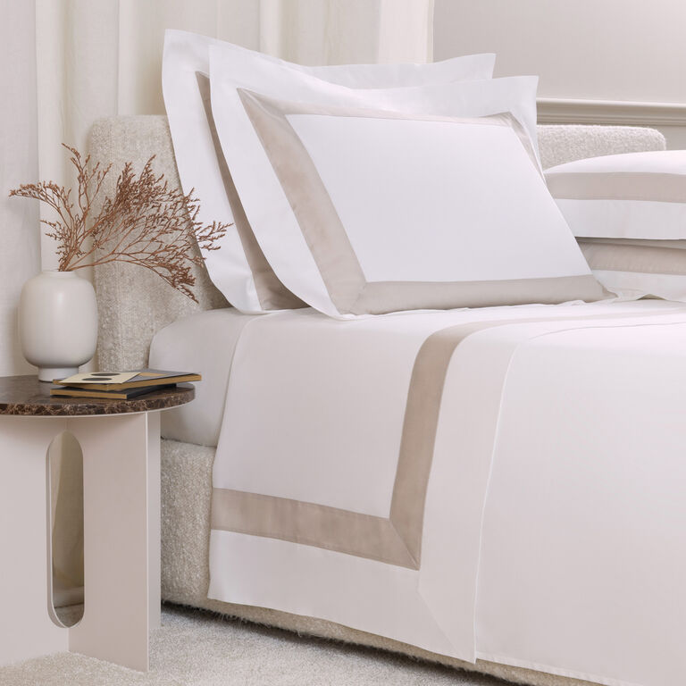 slide 1 Sateen Breeze Border Sheet Set