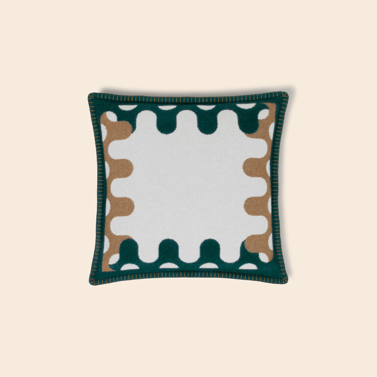 slide 1 Modernism Cushion 002