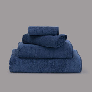 slide 3 Unito Guest Towel