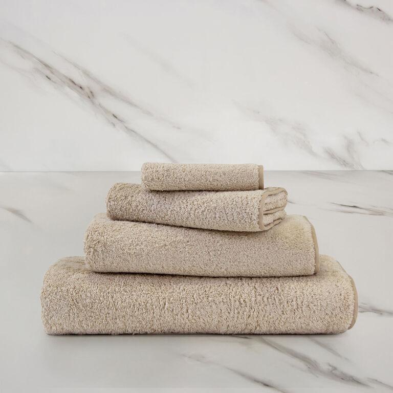 slide 1 Unito Guest Towel