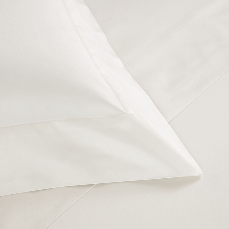 slide 3 Frette Ultimate Duvet Cover Set