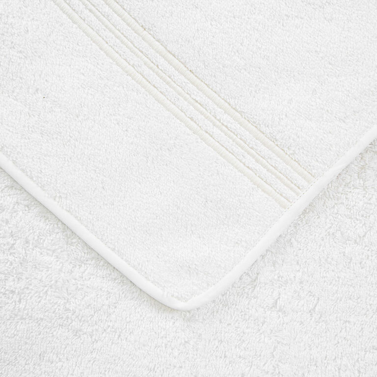 slide 3 Triplo Bourdon Bath Sheet