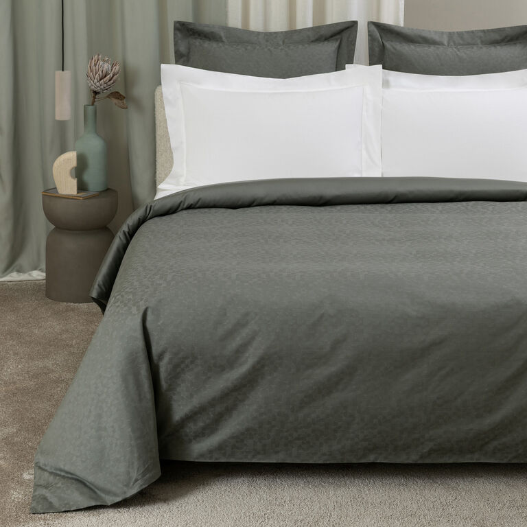 slide 5 Avant Jacquard Duvet Cover