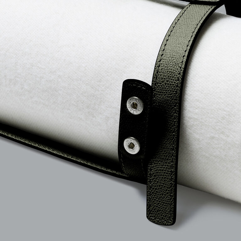 slide 4 Otello Throw Holder