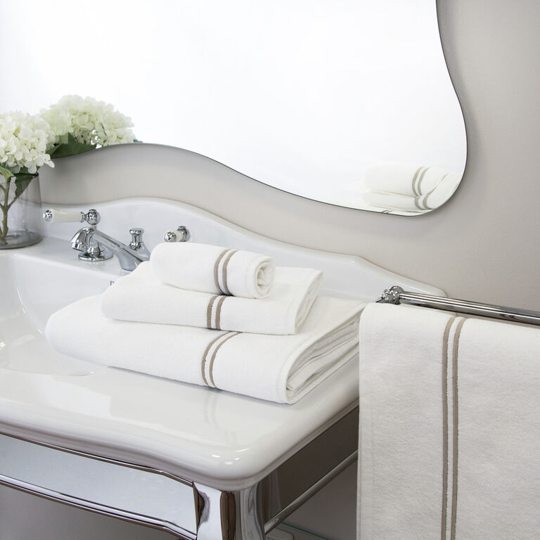slide 4 Hotel Classic Bath Sheet