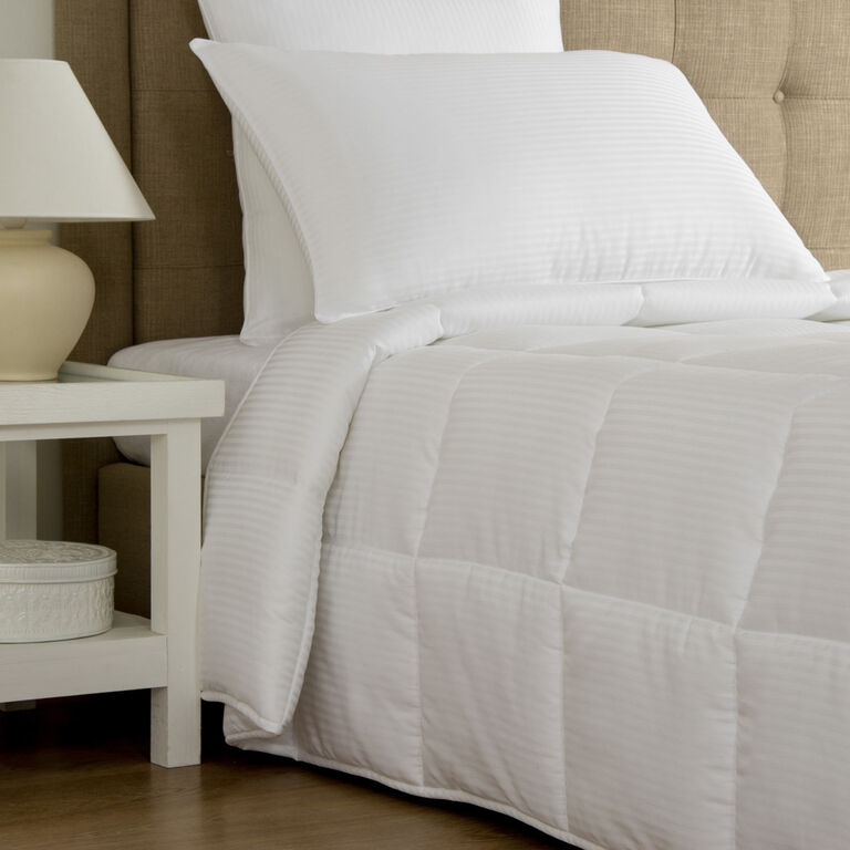 slide 2 Nuvola Warm Down Alternative Comforter