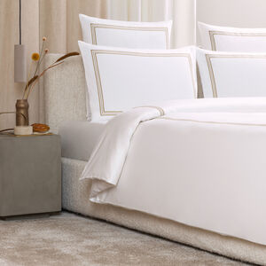 slide 2 Signature Triplo Sateen Duvet Cover Set