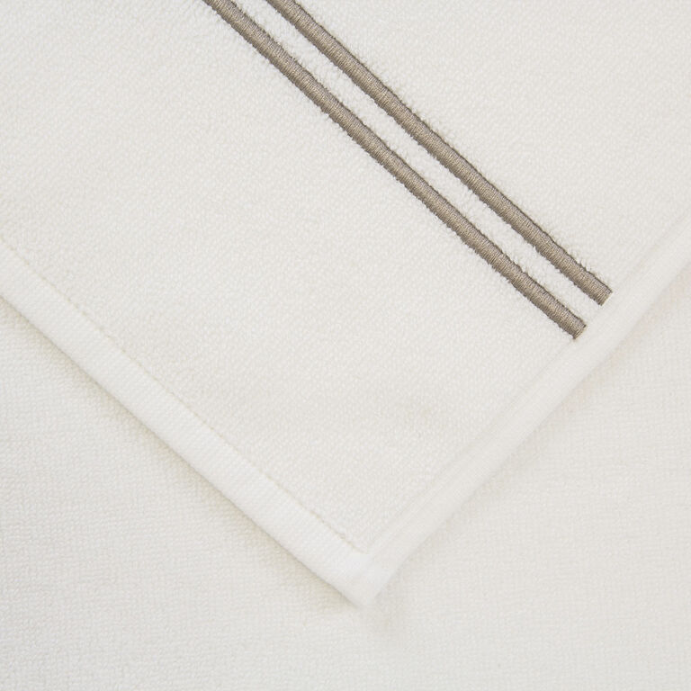 slide 3 Hotel Classic Bath Sheet