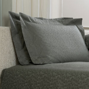 slide 2 Avant Jacquard Sham