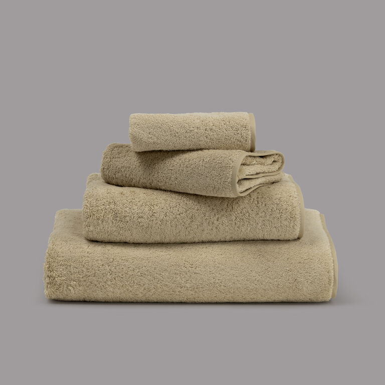 slide 3 Unito Guest Towel