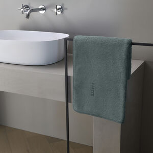 slide 1 Unito Hand Towel