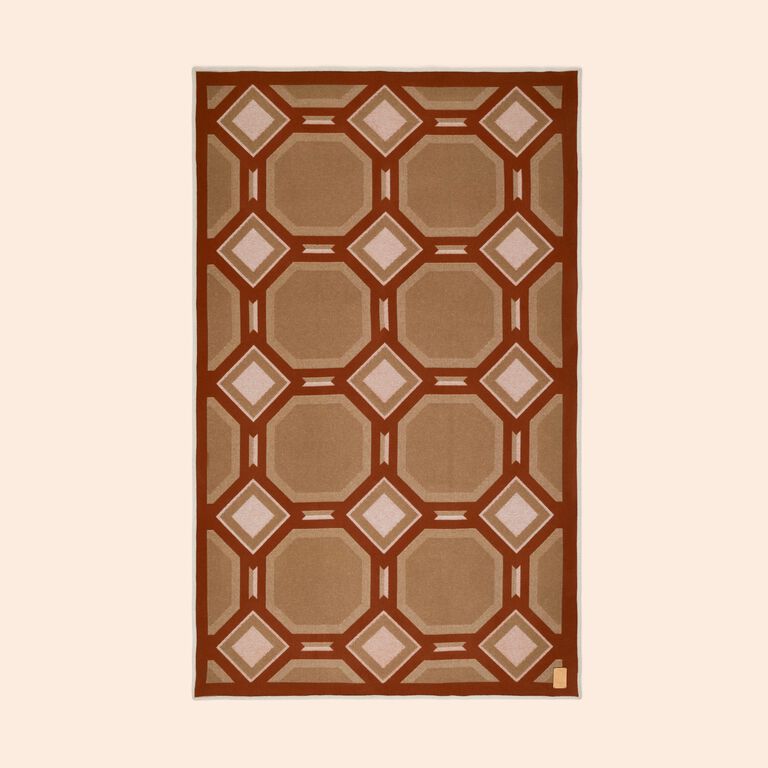 slide 2 Deco Throw 003