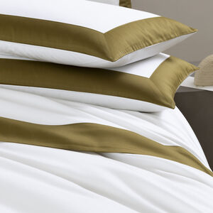 slide 5 Bold Duvet Cover