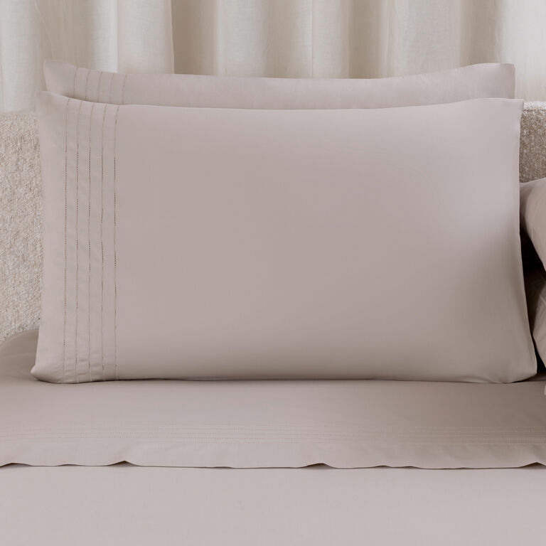 slide 1 Lush Ajour Pillowcase Set