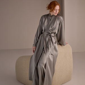 slide 1 Cascade Robe