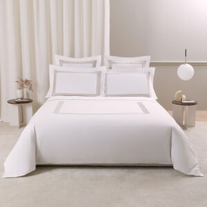 slide 4 Sateen Breeze Border Euro Sham
