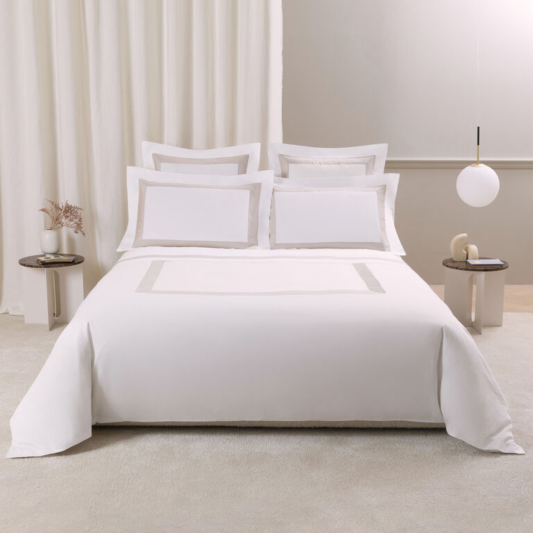 slide 4 Sateen Breeze Border Euro Sham