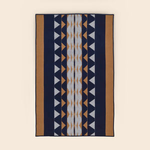 slide 2 Deco Throw 001
