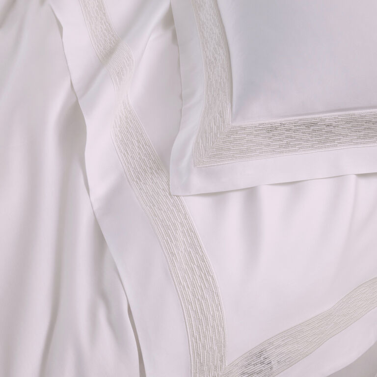 slide 5 Balance Lace Sham