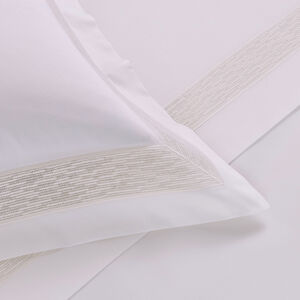 slide 3 Balance Lace Sham