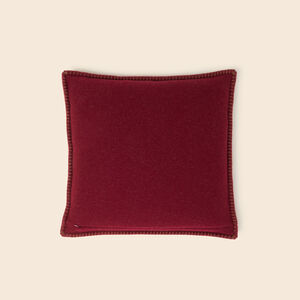 slide 2 Modernism Cushion 002