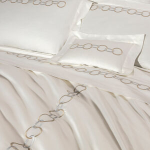 slide 5 Links Embroidery Duver Cover